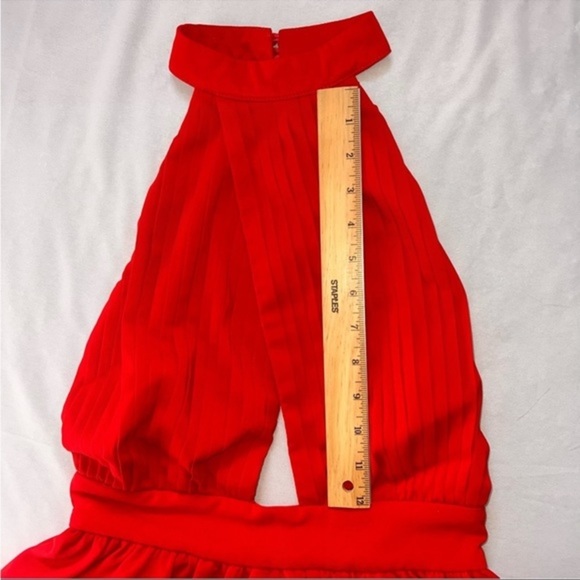 MISSGUIDED red dress - halter, keyhole top with pleated detail. A-line skirt - Picture 10 of 14